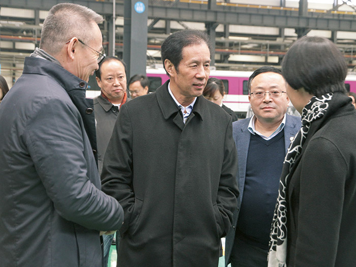  原四川省人大副主任陈光志一行莅临四川发展快3玩法股份调研指导工作,公司董事长肖光辉陪同